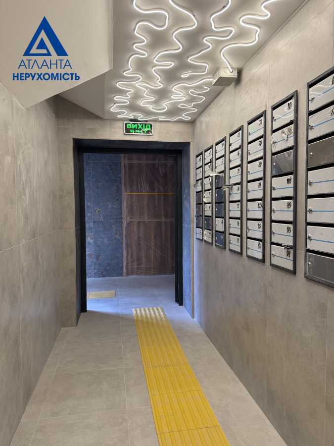 Продажа 2-комнатной квартиры 68.8 м², Возрождения просп., 32