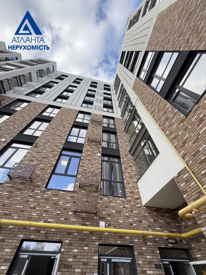 Продажа 2-комнатной квартиры 68.8 м², Возрождения просп., 32