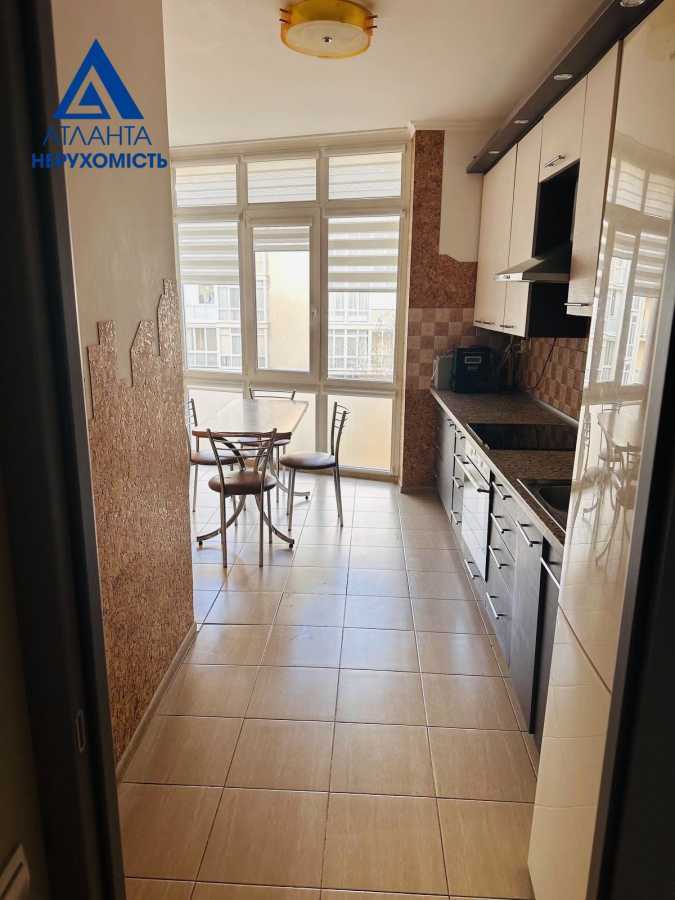 Продажа 3-комнатной квартиры 88 м², Максима Кривоноса ул., 23