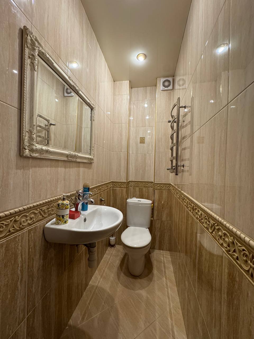 Продажа 3-комнатной квартиры 108 м², Дмитрия Кедрина ул.