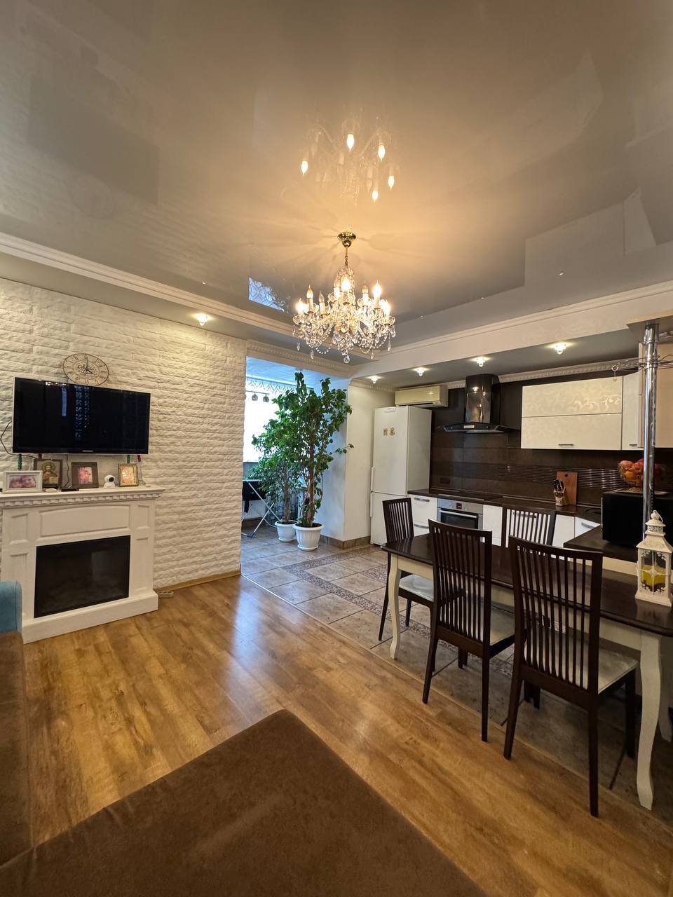 Продажа 3-комнатной квартиры 108 м², Дмитрия Кедрина ул.