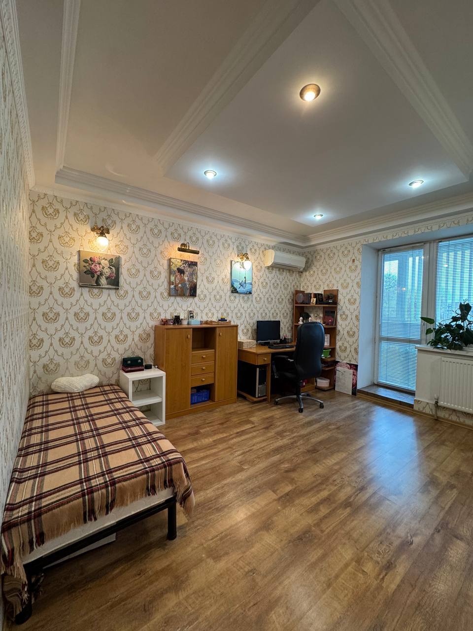 Продажа 3-комнатной квартиры 108 м², Дмитрия Кедрина ул.