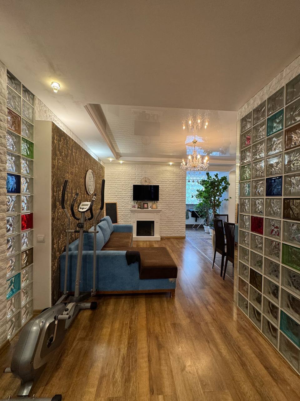 Продажа 3-комнатной квартиры 108 м², Дмитрия Кедрина ул.