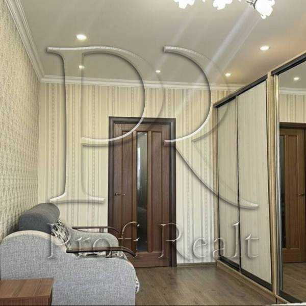 Продажа 1-комнатной квартиры 44 м², Чубинского ул., 4