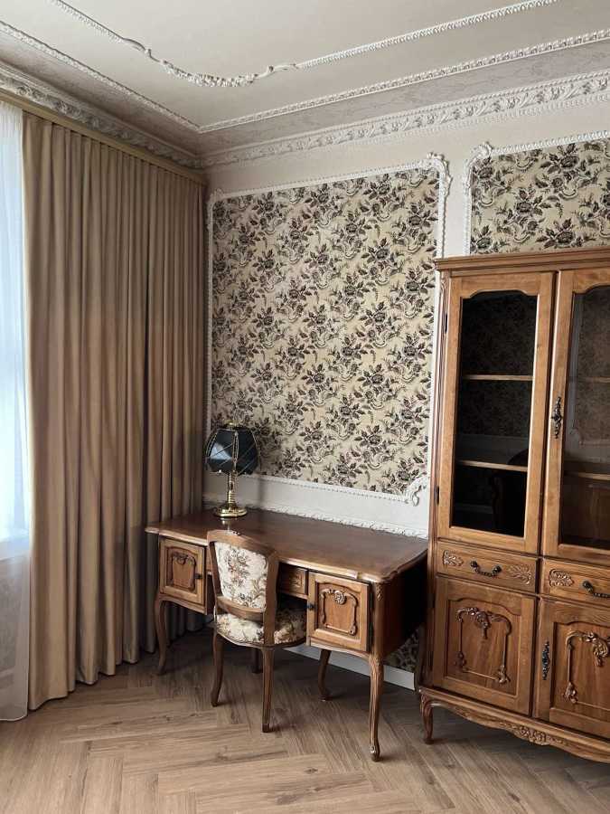 Аренда 3-комнатной квартиры 100 м², Леси Украинки бул., 21Б