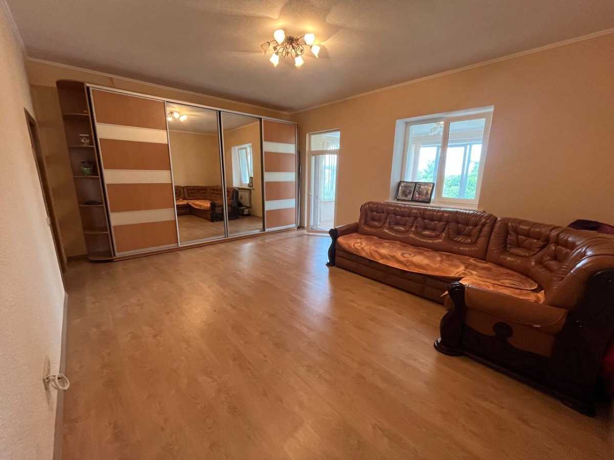 Продажа 2-комнатной квартиры 80 м², Свободи