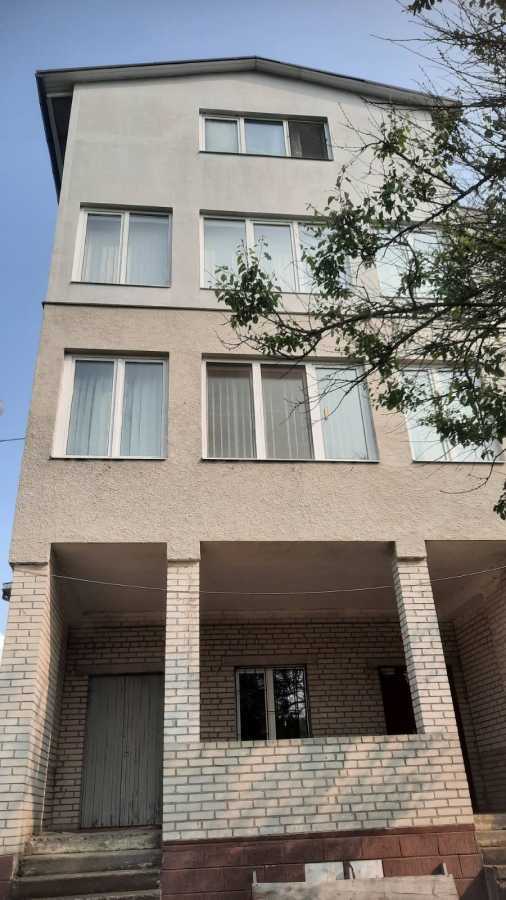 Продажа 2-комнатной квартиры 80 м², Свободи