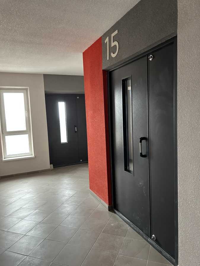 Продаж 1-кімнатної квартири 37 м², Металургів вул., 35