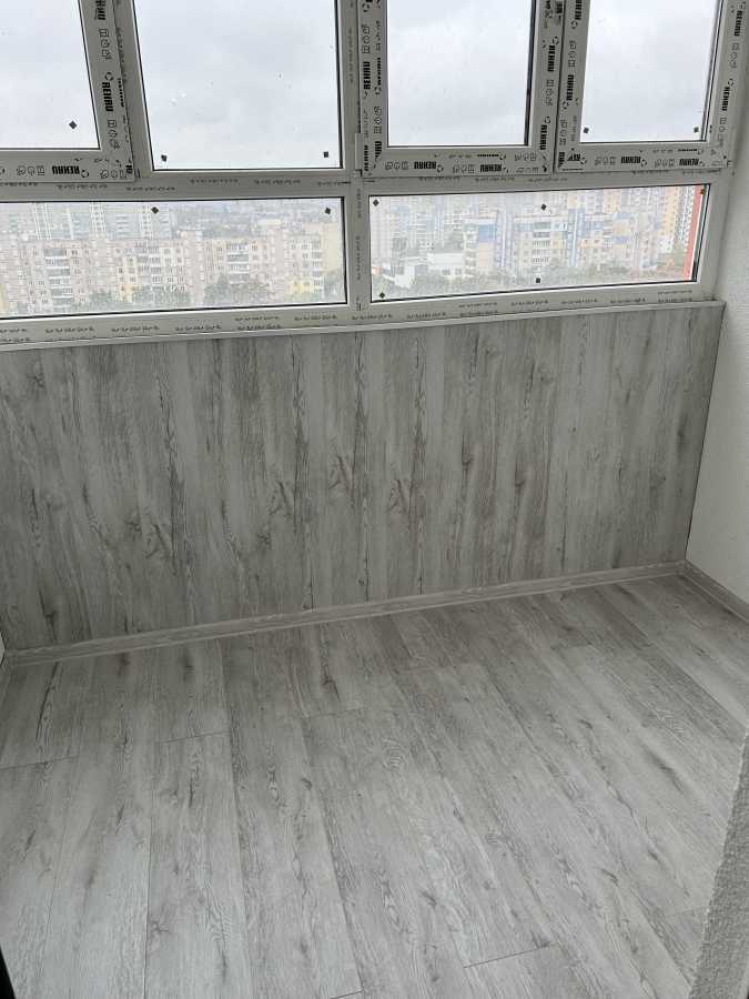 Продаж 1-кімнатної квартири 37 м², Металургів вул., 35