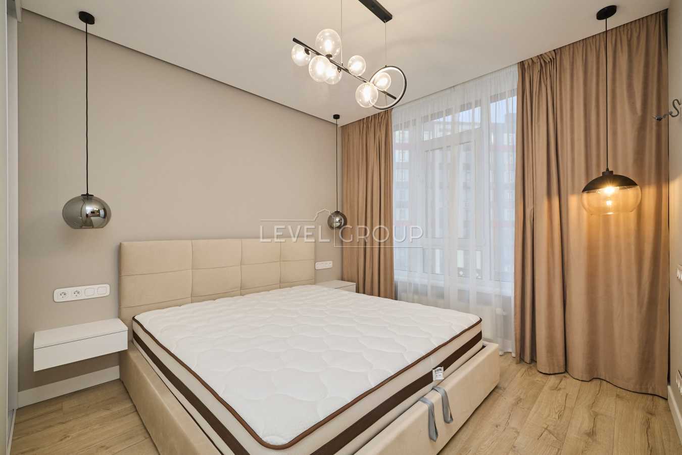 Продажа 2-комнатной квартиры 71.8 м², Любомира Гузара просп., 13