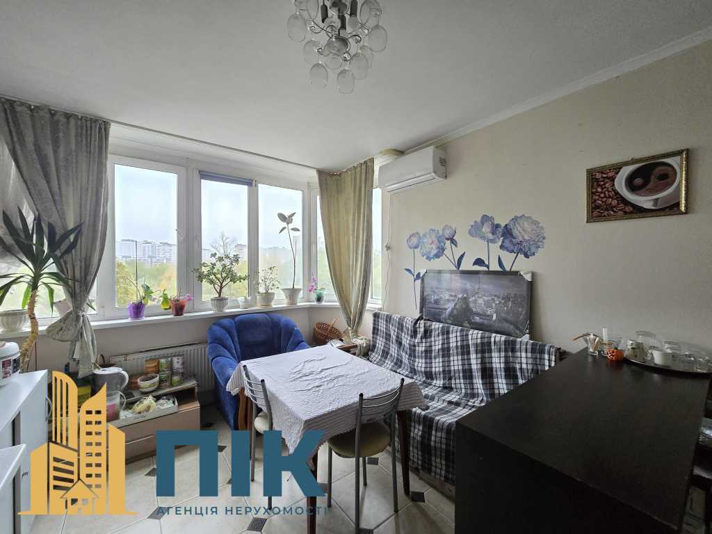 Продажа 3-комнатной квартиры 101 м², Степана Ковнира ул., Рудницкого, 3/7