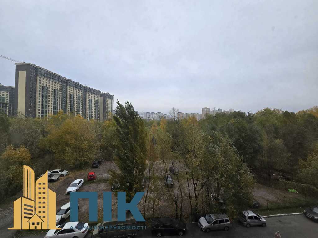 Продажа 3-комнатной квартиры 101 м², Степана Ковнира ул., Рудницкого, 3/7