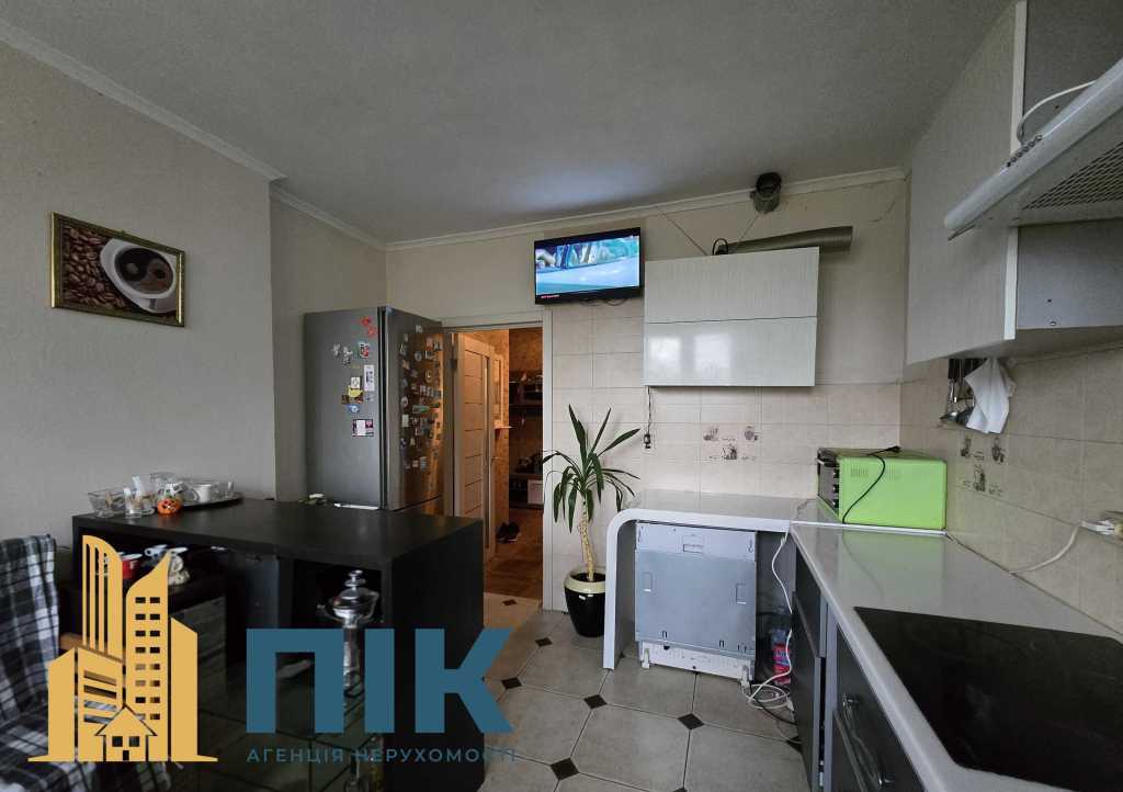 Продажа 3-комнатной квартиры 101 м², Степана Ковнира ул., Рудницкого, 3/7