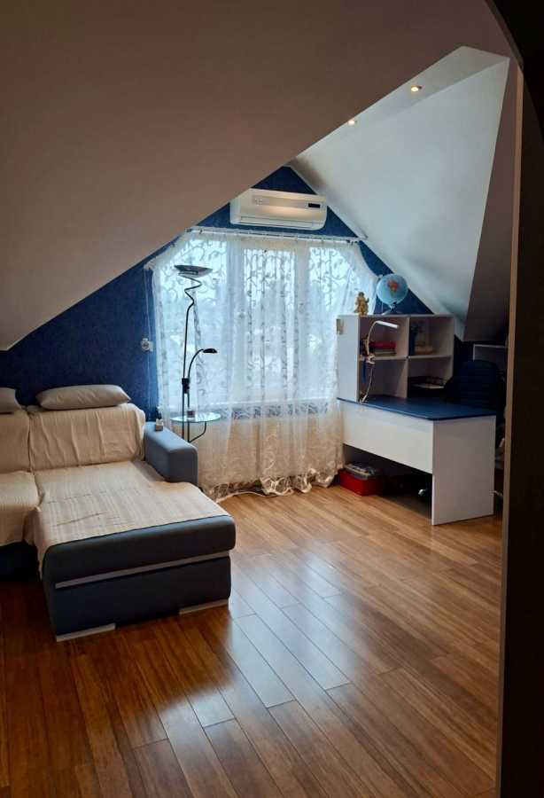 Продажа 3-комнатной квартиры 95.3 м², Ватутина ул., 15