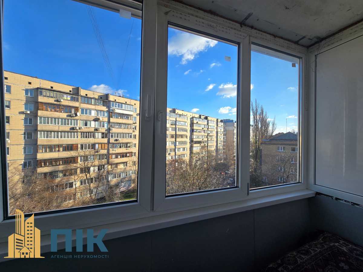 Продажа 2-комнатной квартиры 47 м², Васильковская ул., 19/15