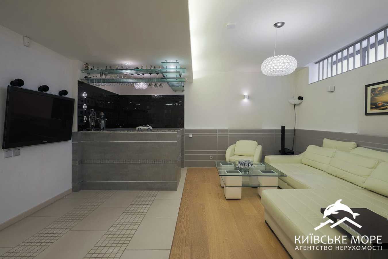 Аренда дома 640 м², Зверинецкая ул.