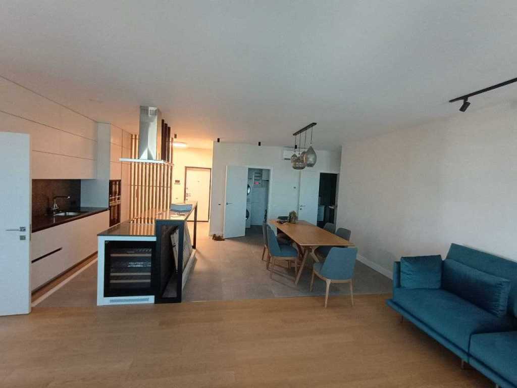 Продажа 3-комнатной квартиры 143 м², Ованеса Туманяна ул., 15А