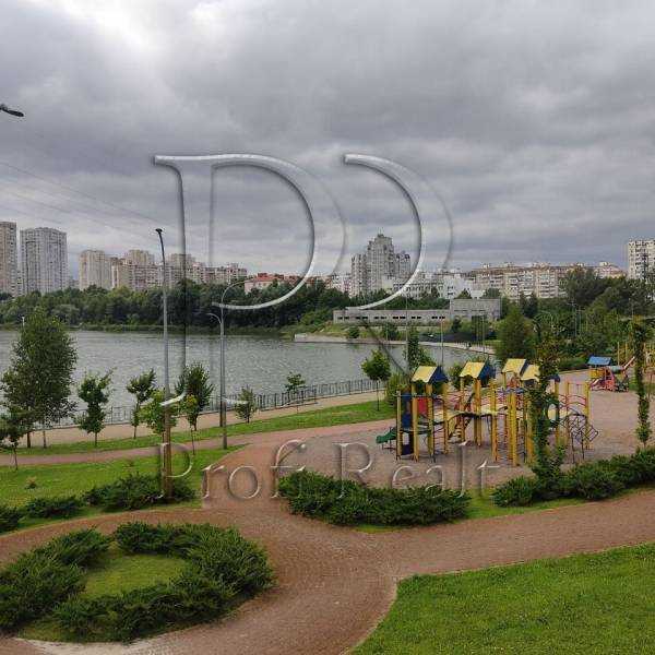 Продажа 2-комнатной квартиры 62 м², Ревуцкого ул., 40Б