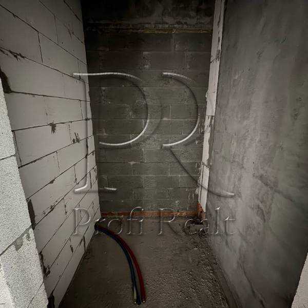 Продаж 2-кімнатної квартири 79 м², Причальна вул., 14