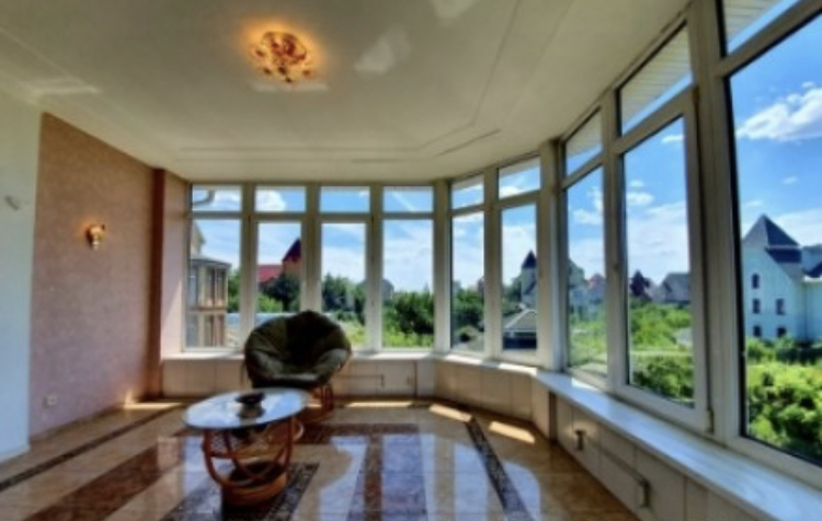 Продажа дома 330 м²