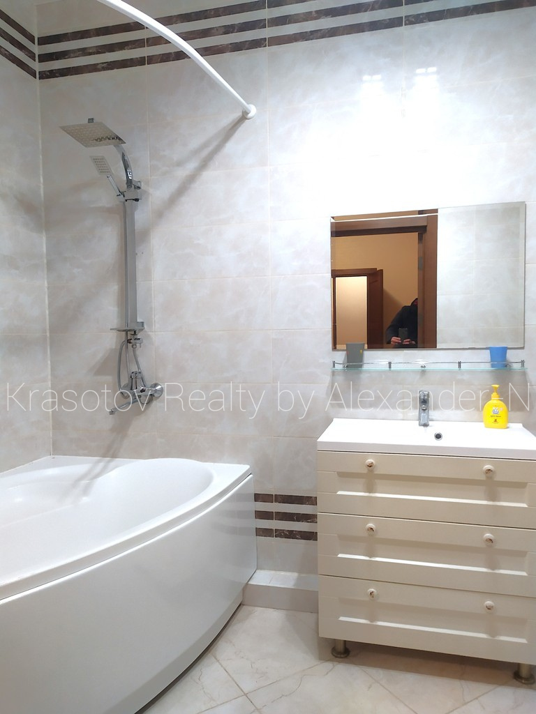 Аренда 3-комнатной квартиры 73 м², Люстдорфская дор., 55/2