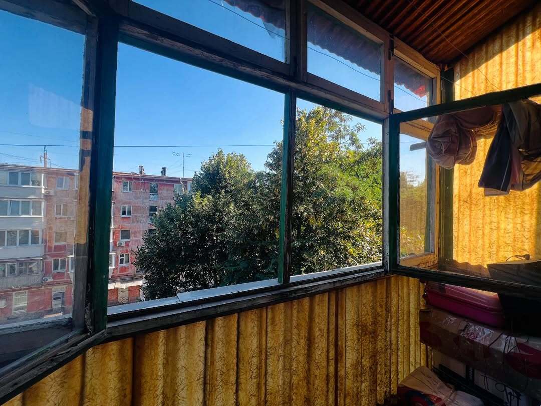 Продажа 2-комнатной квартиры 46 м², Александра Поля просп.