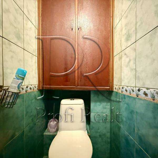 Продаж 2-кімнатної квартири 52 м², Свободи просп., 15/1