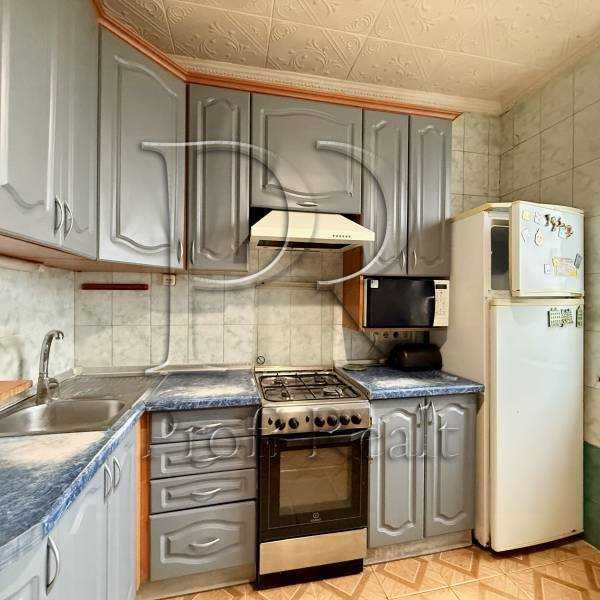 Продаж 2-кімнатної квартири 52 м², Свободи просп., 15/1