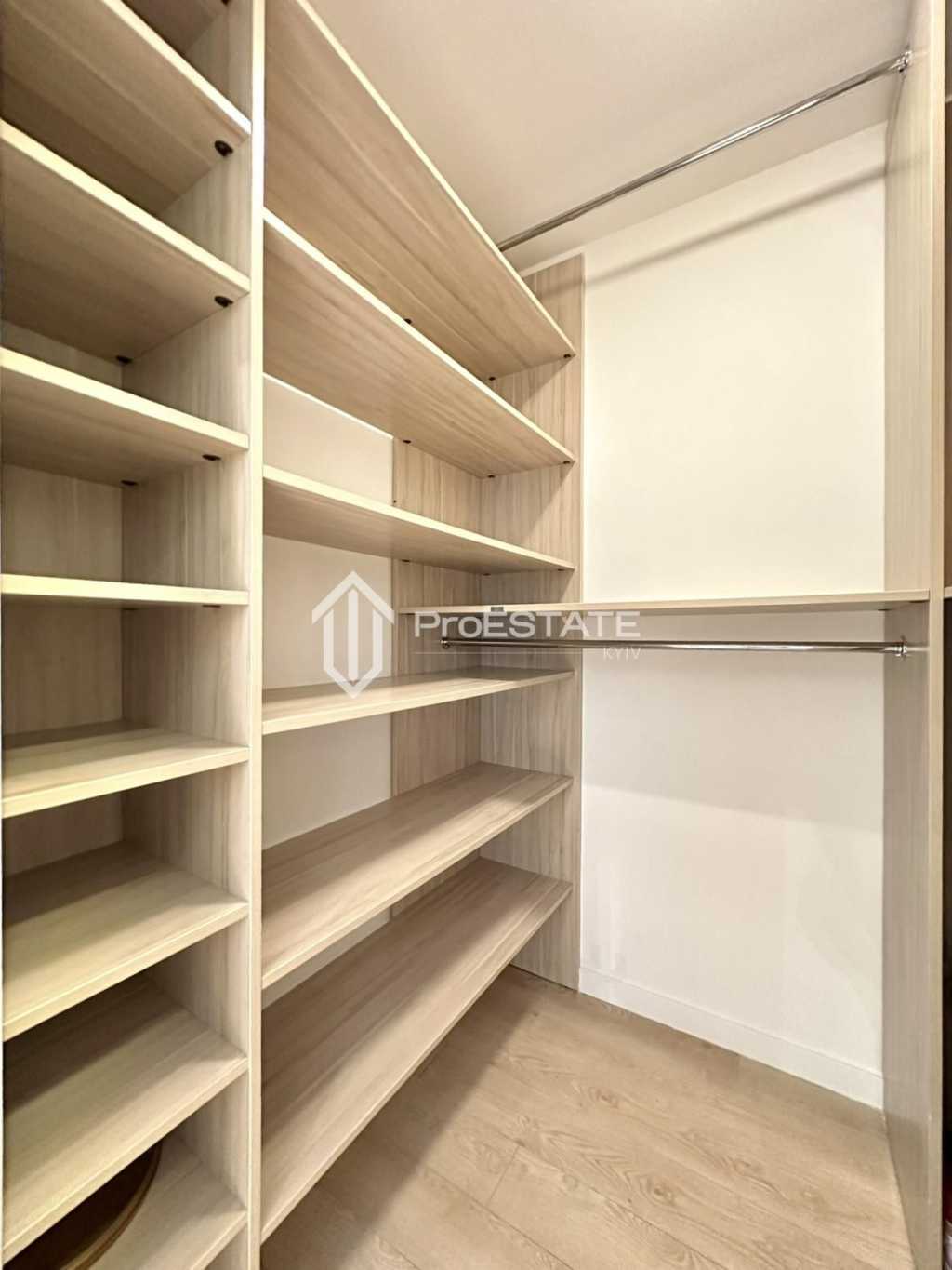 Продаж 1-кімнатної квартири 45 м², Вишгородська вул., 45/4