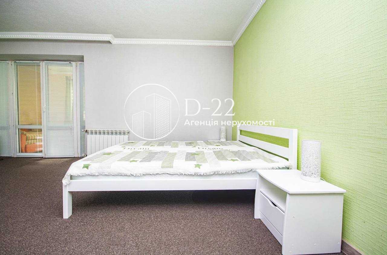 Продажа 3-комнатной квартиры 106 м², Науки просп., 86