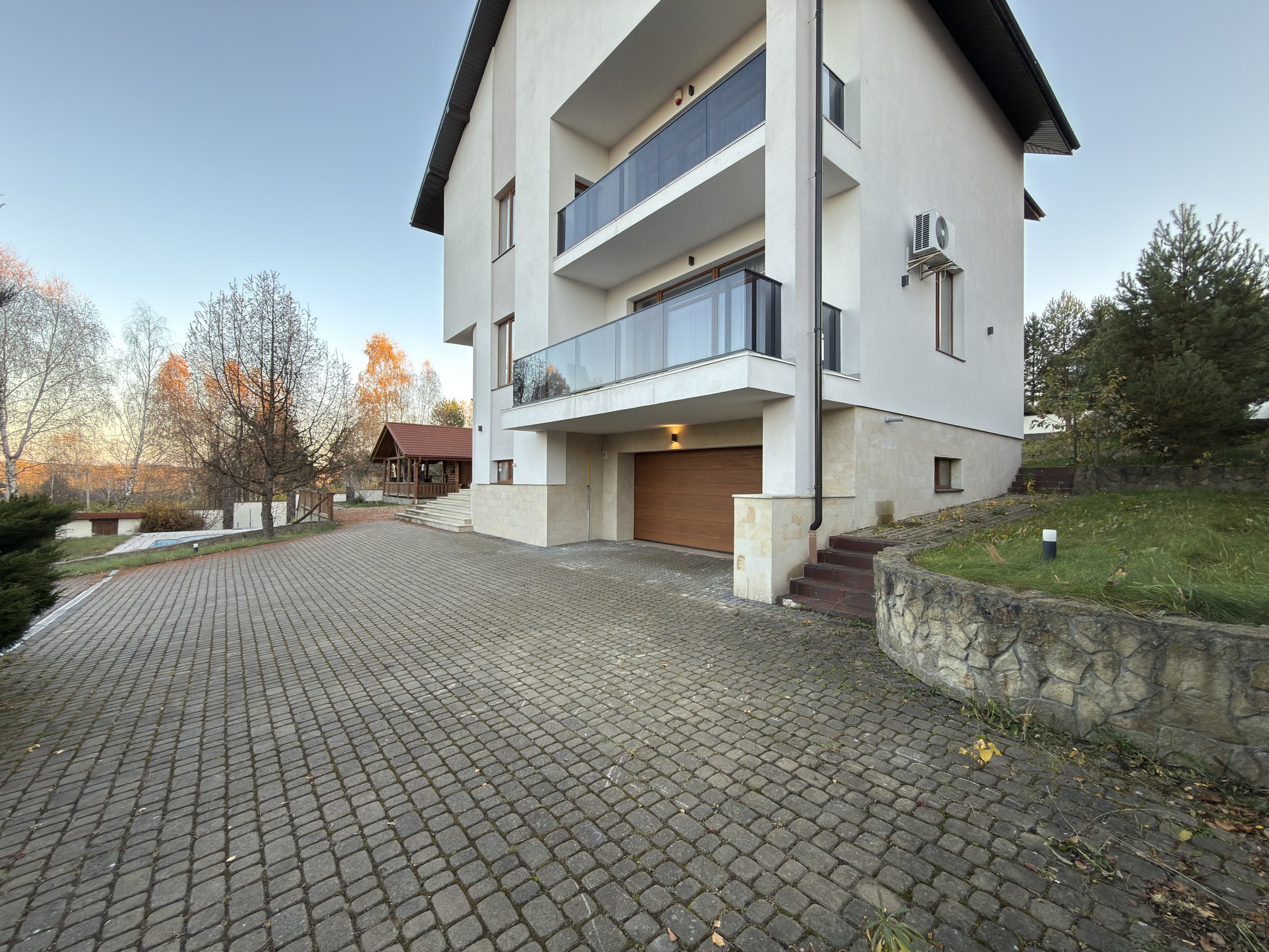 Аренда дома 400 м²