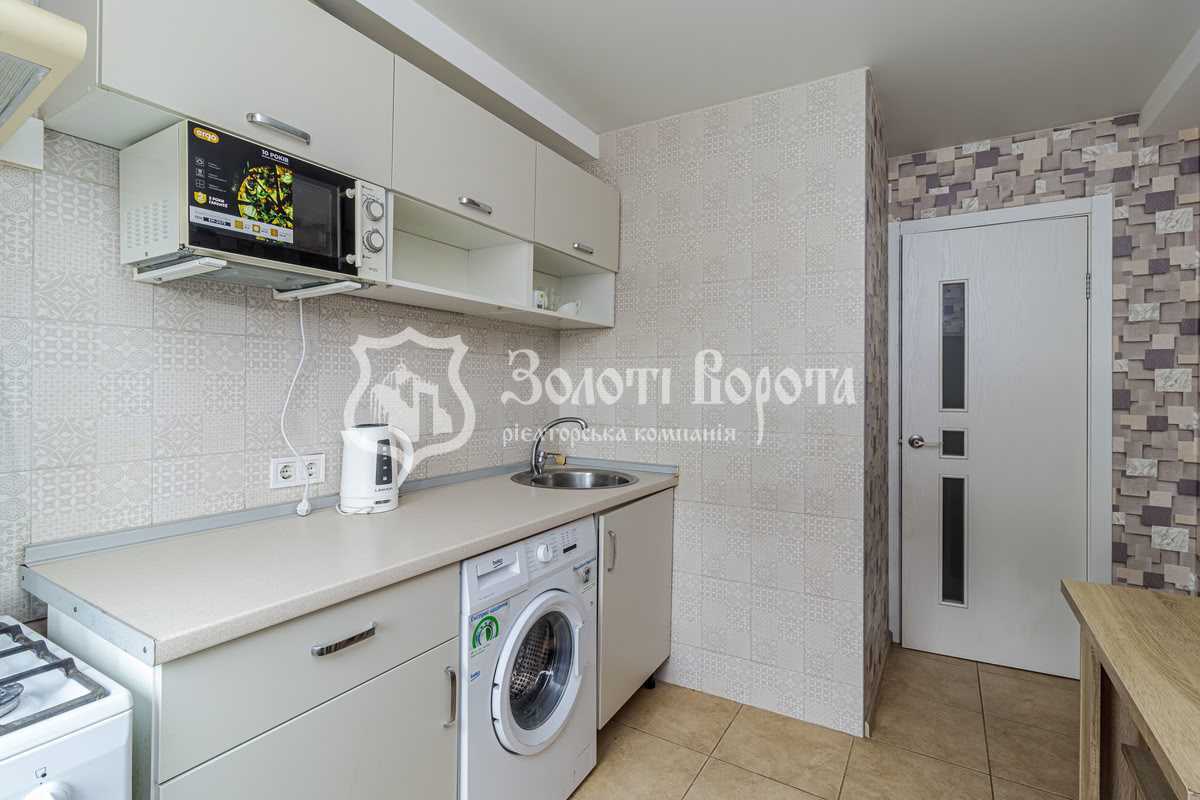 Продажа 2-комнатной квартиры 38.5 м², Пожарского ул., 2