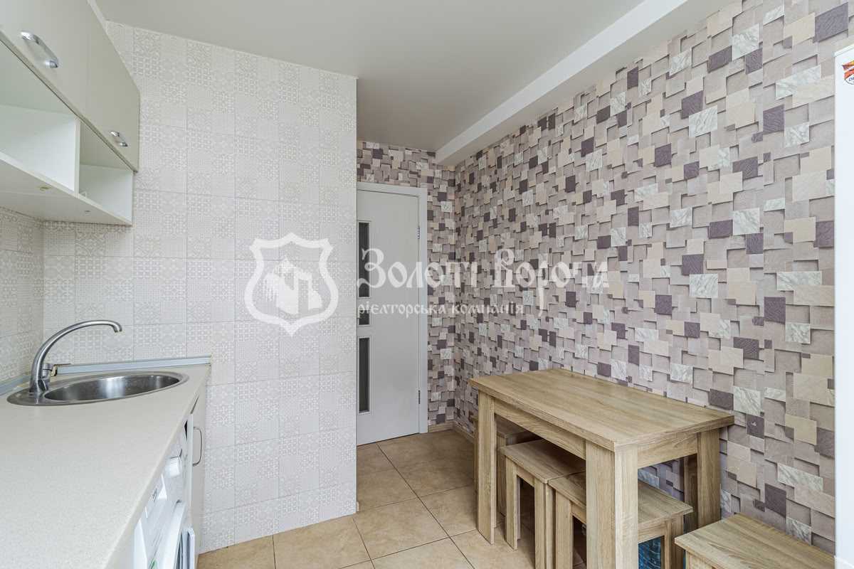 Продажа 2-комнатной квартиры 38.5 м², Пожарского ул., 2