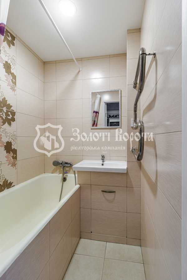 Продажа 2-комнатной квартиры 38.5 м², Пожарского ул., 2