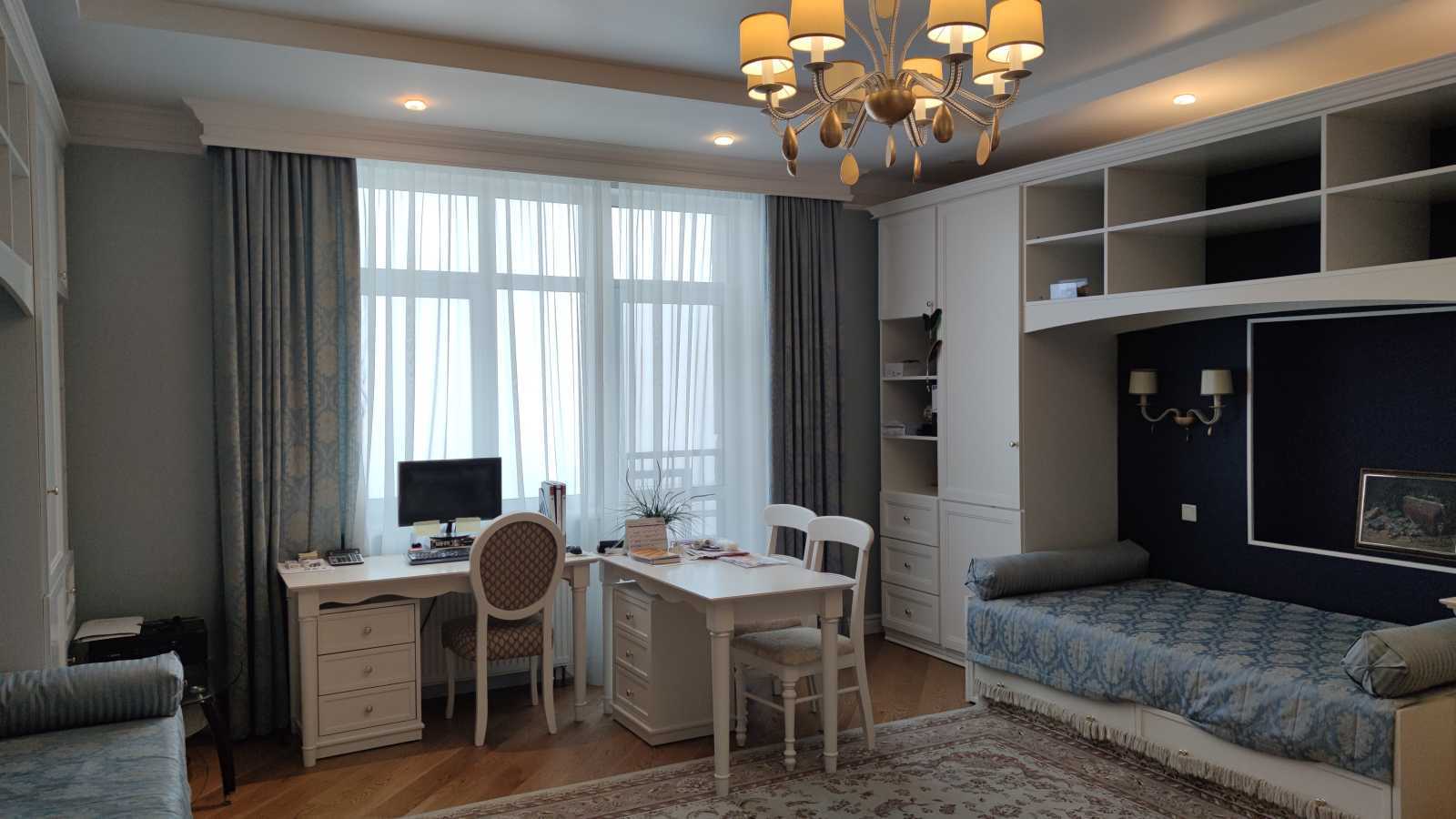 Оренда 3-кімнатної квартири 157 м², Євгена Коновальця вул., 44А