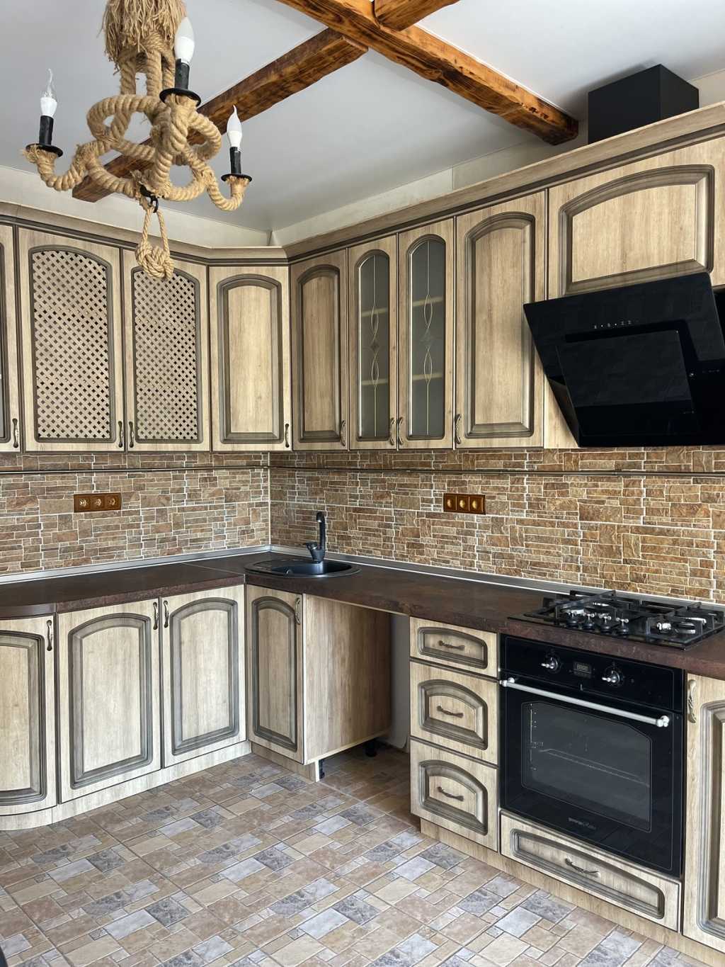 Продажа 2-комнатной квартиры 72.2 м², Лісогринівецька