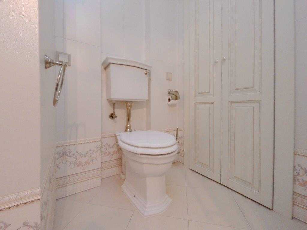 Оренда 4-кімнатної квартири 144.9 м², Інститутська вул., 18