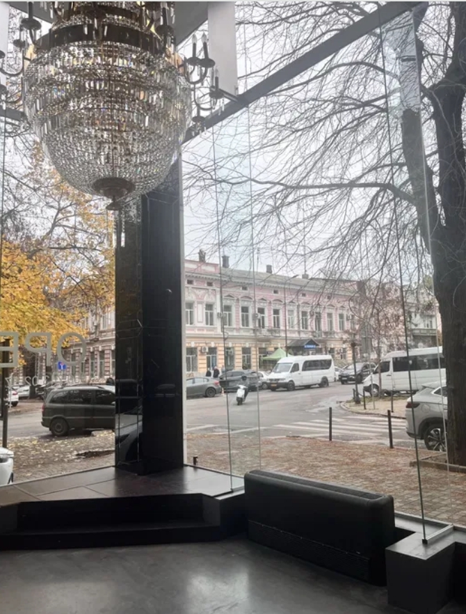 Оренда торговельного приміщення 520 м², Греческая вул.