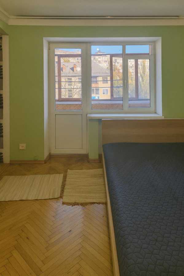 Аренда 2-комнатной квартиры 45 м², Соборности просп., 1Б