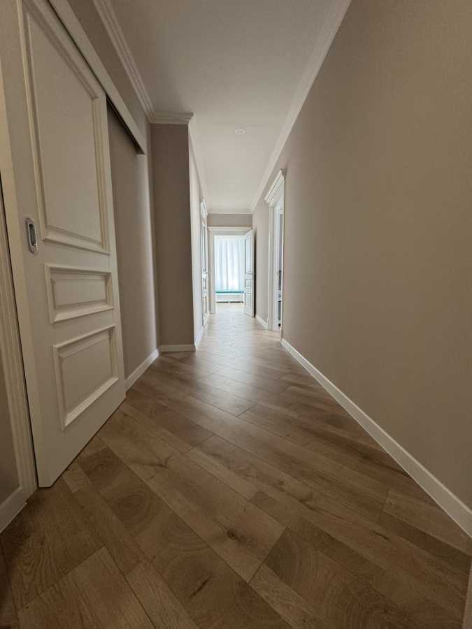 Продажа 4-комнатной квартиры 127 м², Берестейський, 67-Г