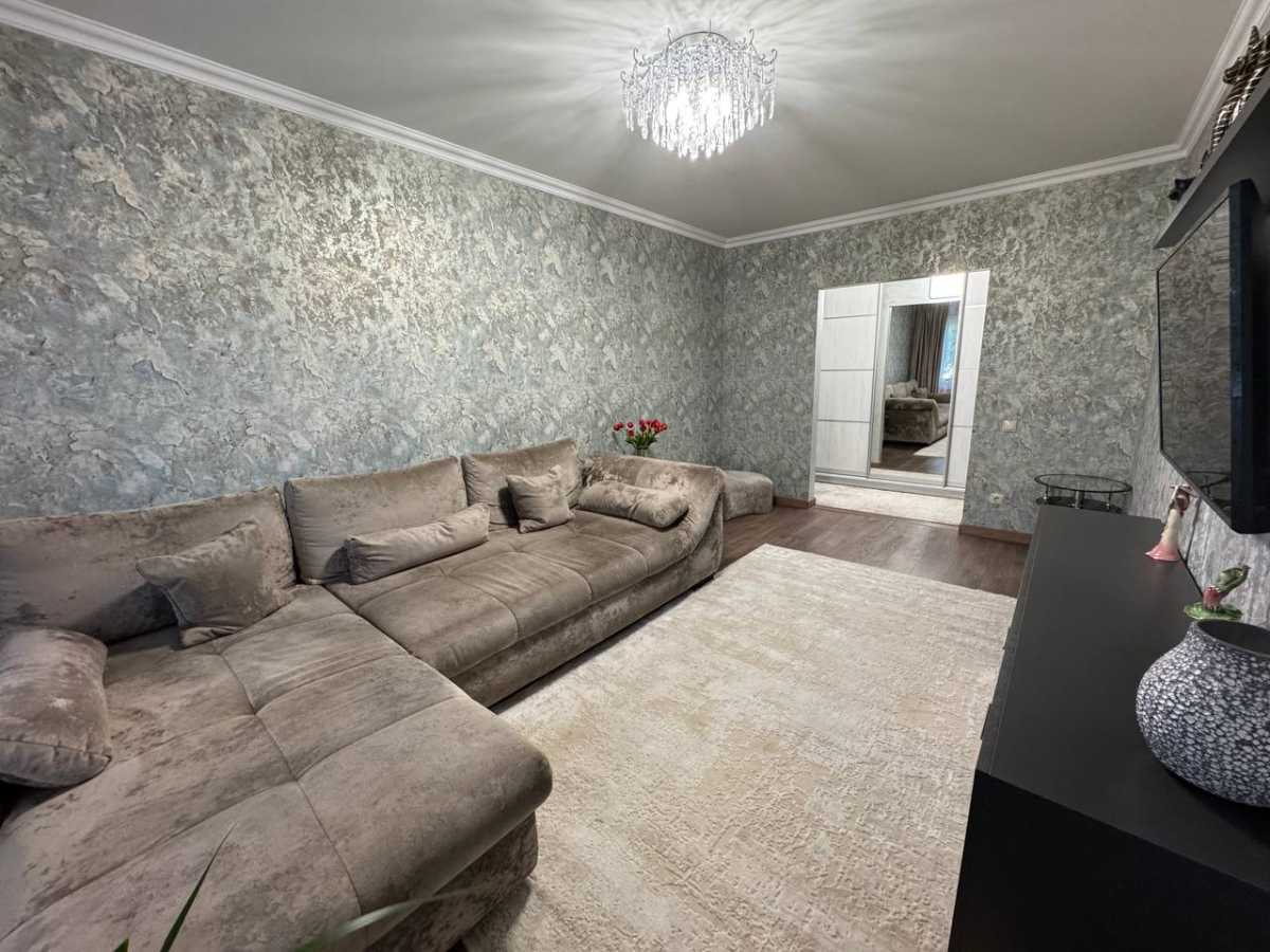 Продажа 3-комнатной квартиры 60.8 м², Волынской Дивизии ул., 9