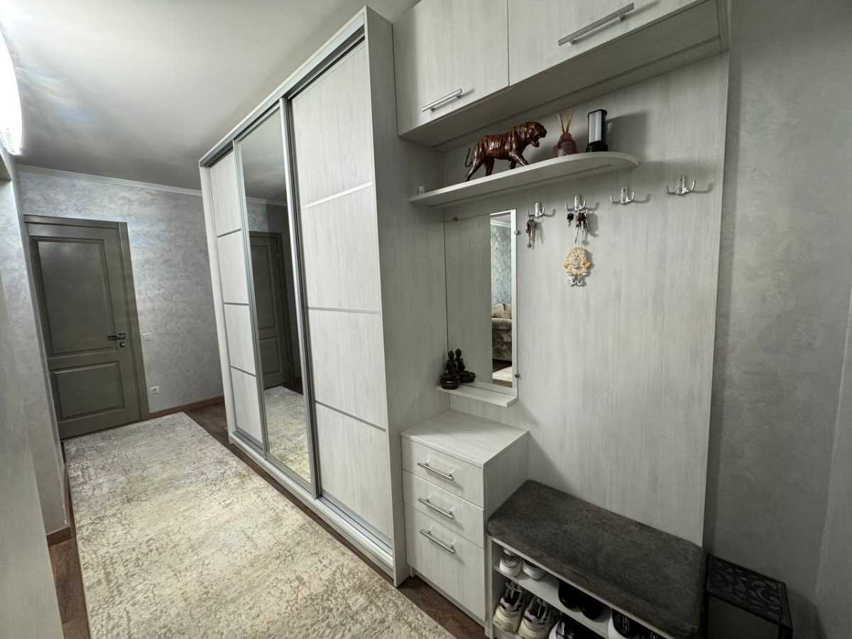 Продажа 3-комнатной квартиры 60.8 м², Волынской Дивизии ул., 9