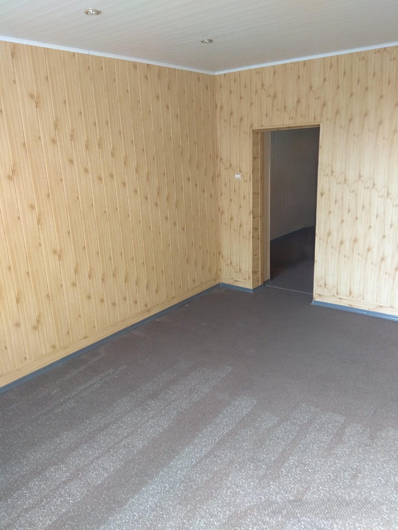 Продаж 3-кімнатної квартири 68.1 м²