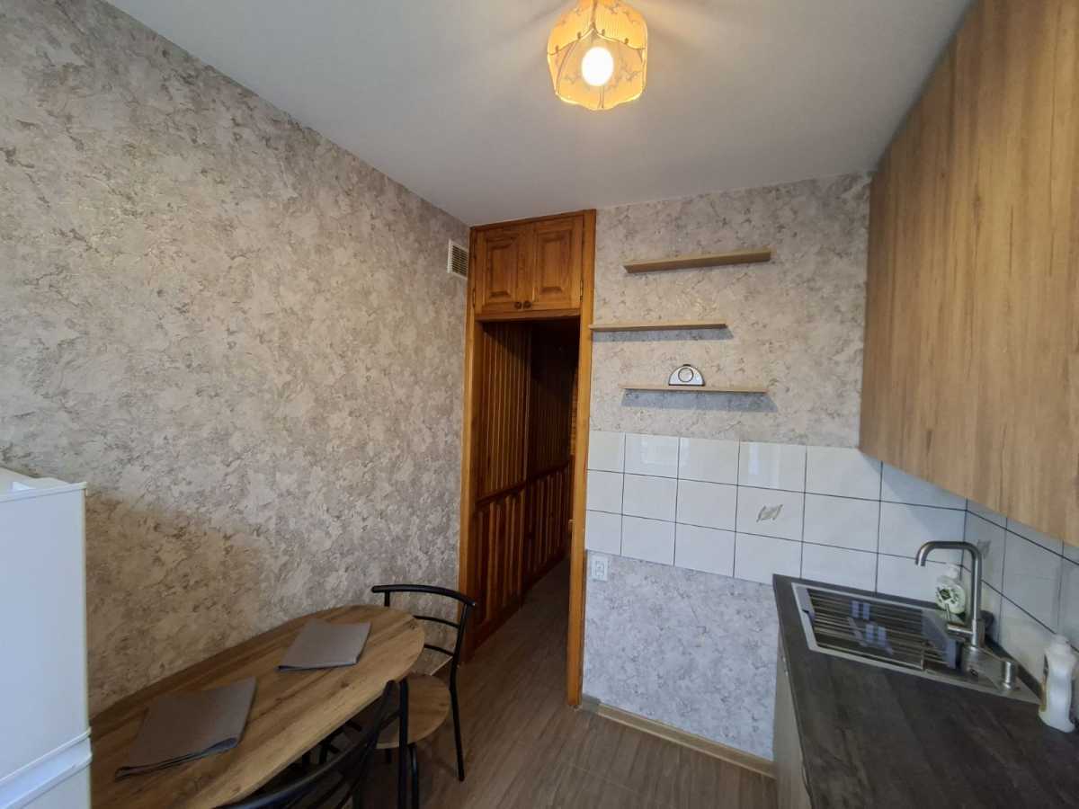 Оренда 2-кімнатної квартири 46 м², Лабораторний пров., 4