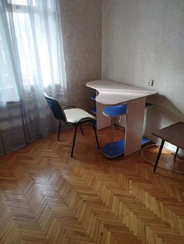 Аренда 3-комнатной квартиры 60 м², Евгения Сверстюка ул., 8