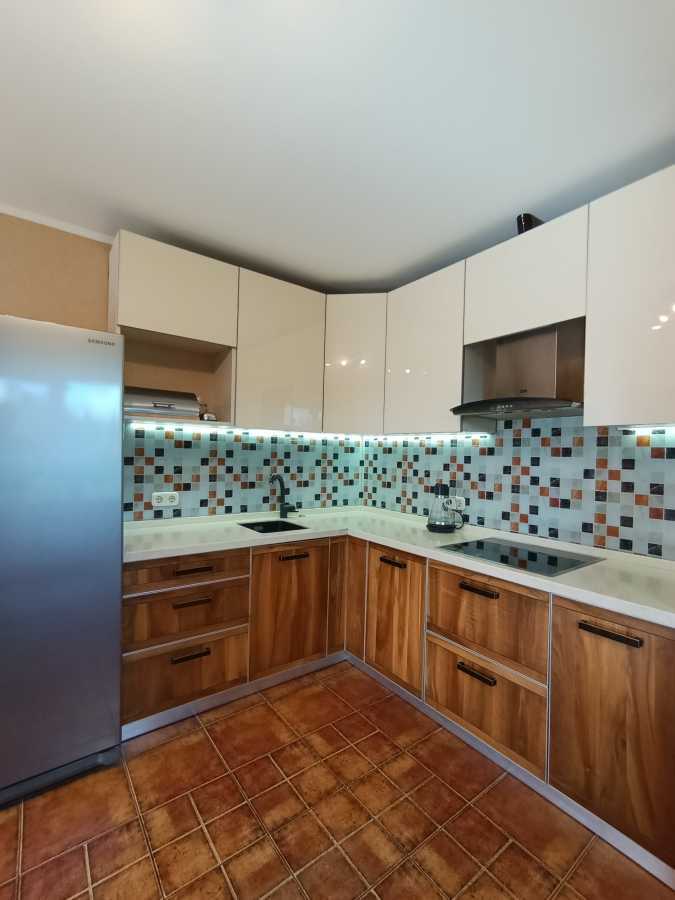 Продажа дома 168.2 м², Медоносная ул., 33