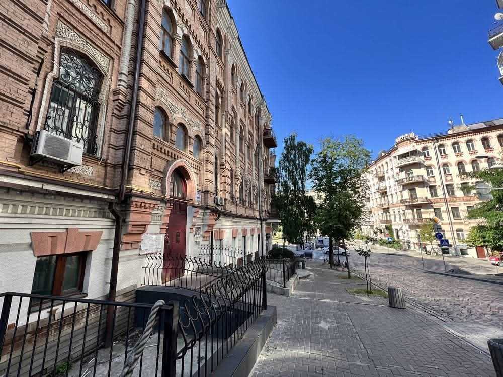 Продажа 3-комнатной квартиры 110 м², Ольгинська, 2/1