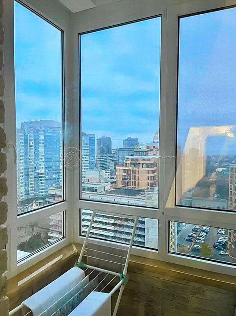 Аренда 3-комнатной квартиры 65 м², Генуэзская ул., 24