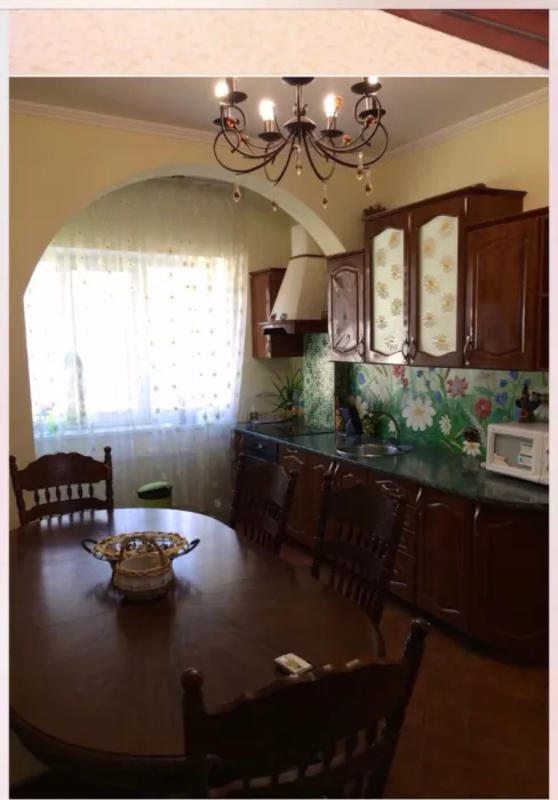 Продаж будинку 160 м²