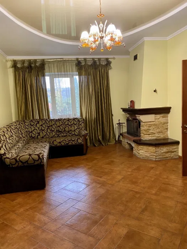 Продаж будинку 160 м²